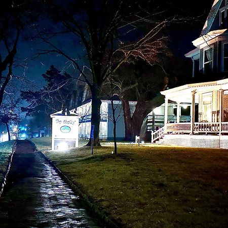 The Shelby Inn Shelbyville Exterior photo