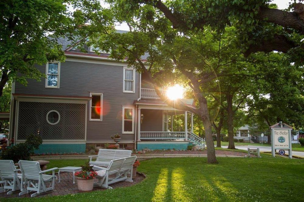 The Shelby Inn Shelbyville Exterior photo